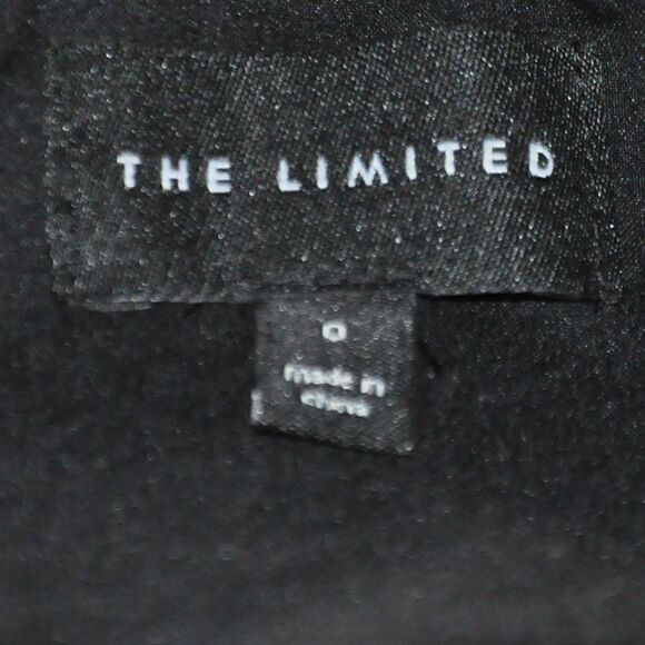 2/$10 The Limited Skirt with Ruffles MUST BUNDLE - Picture 4 of 4